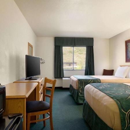 Travelodge By Wyndham Yampa Exterior photo