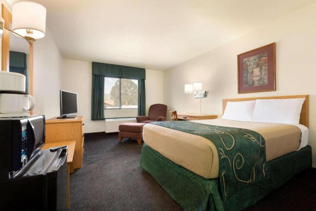 Travelodge By Wyndham Yampa Exterior photo