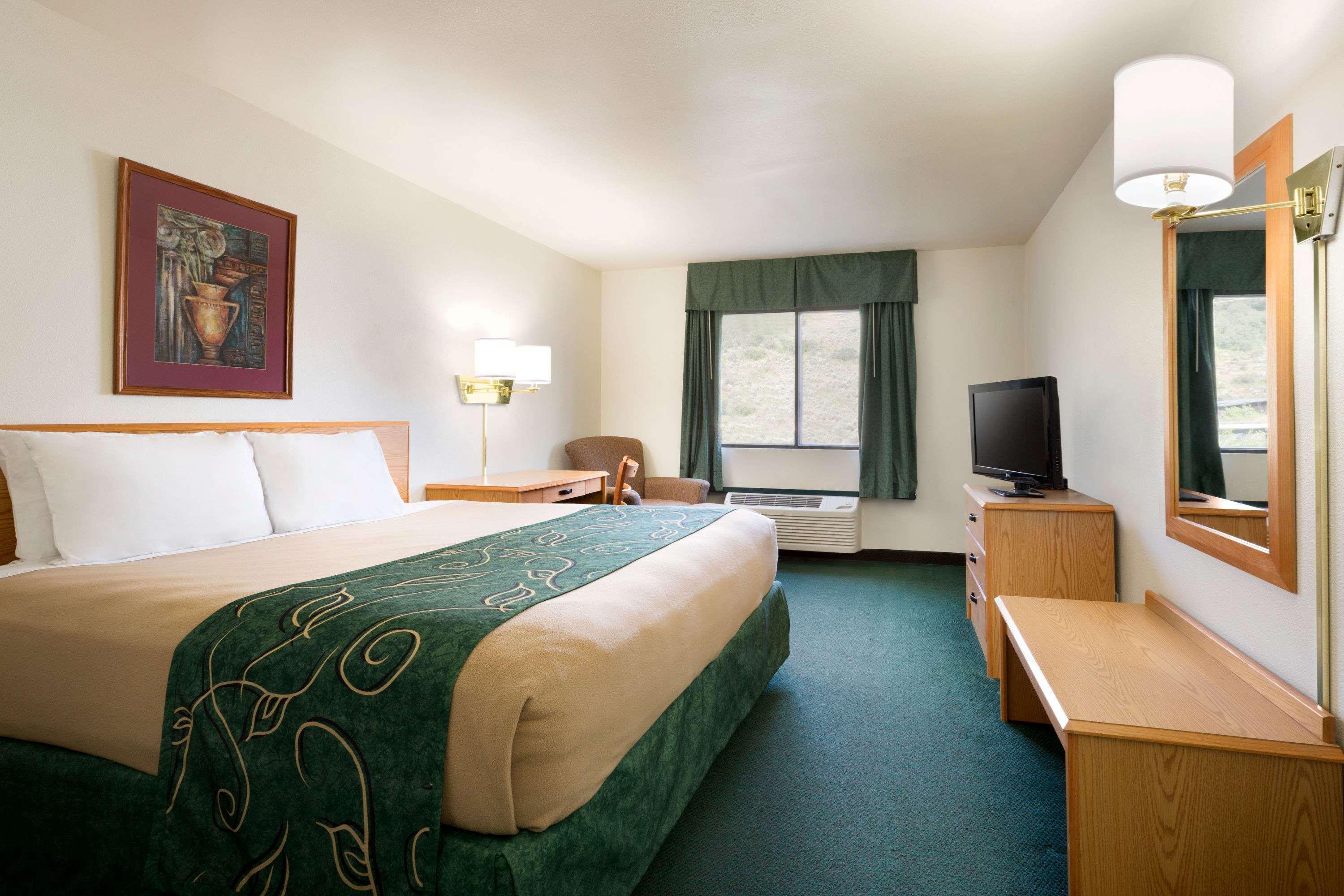 Travelodge By Wyndham Yampa Exterior photo