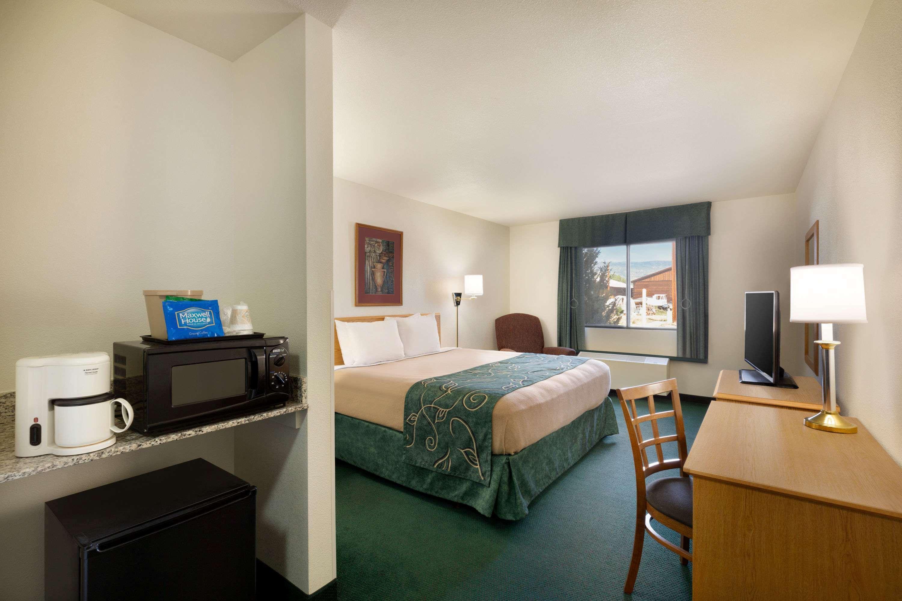 Travelodge By Wyndham Yampa Exterior photo