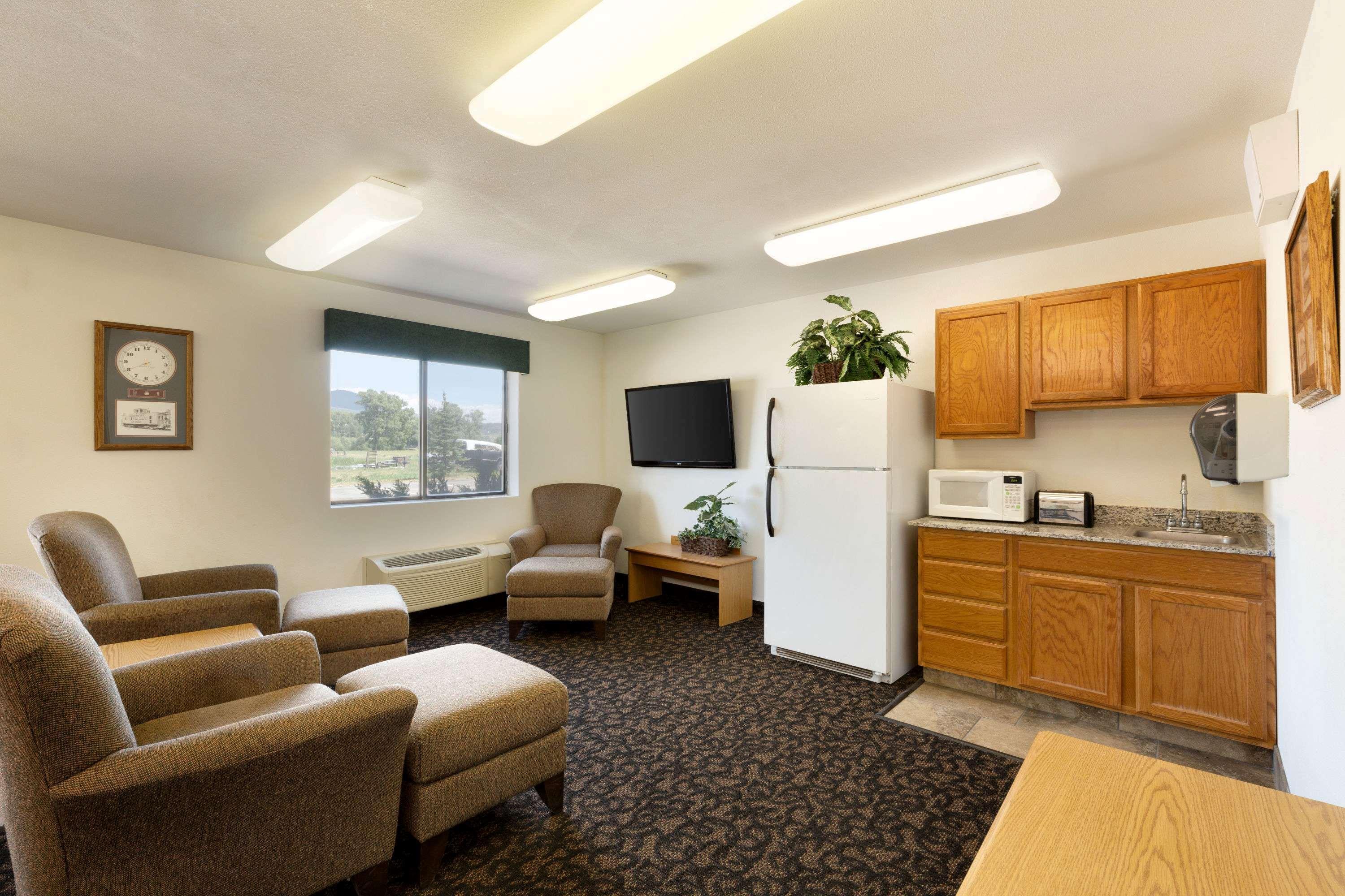 Travelodge By Wyndham Yampa Exterior photo